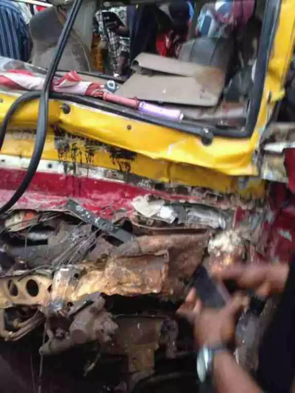 8 Children Including Women Died In Fatal Accident In Edo State (Graphic Photos)